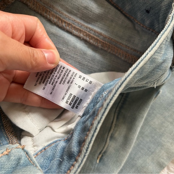 04 american eagle jeans light waist jeans - Picture 2 of 5